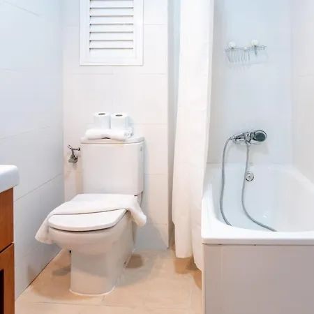 アパート Plaza Urquinaona And Comfortable 3bd *