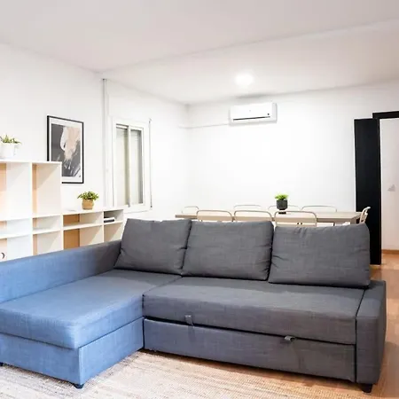 Апартаменты Plaza Urquinaona And Comfortable 3bd *
